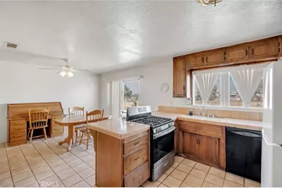 8941 Cottonwood, Hesperia, CA 92345 - Photo 13