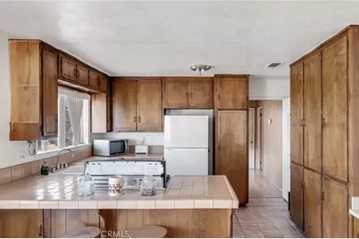 8941 Cottonwood, Hesperia, CA 92345 - Photo 11