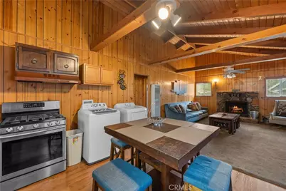 904 Michael, Big Bear City, CA 92314 - Photo 7