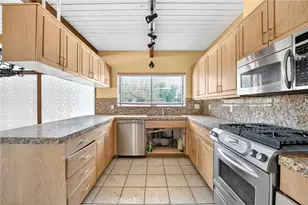 67870 Carroll Dr, Cathedral City, CA 92234 - Photo 9
