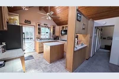 635 Acacia Dr, Crestline, CA 92325 - Photo 3