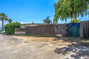 12190 Gladys, Yucaipa, CA 92399 - Photo 39