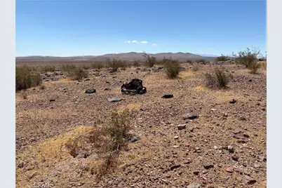 0 Em4800, Adelanto, CA 92301 - Photo 11