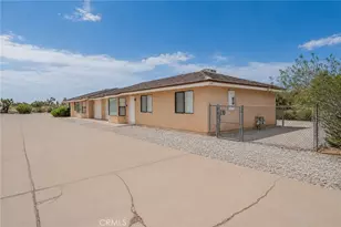 11461 Oasis, Pinon Hills, CA 92372 - Photo 9