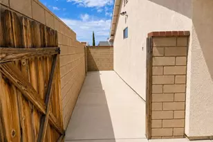 17805 Carson Circle, Adelanto, CA 92301 - Photo 11