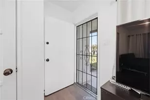1926 W 18th St, Santa Ana, CA 92706 - Photo 17