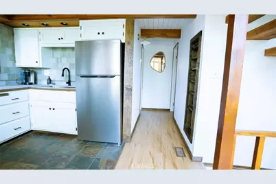31661 Wagon Wheel, Running Springs, CA 92382 - Photo 5