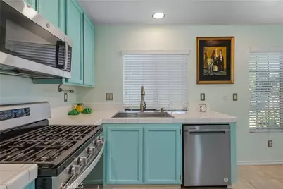 28098 Lemonwood, Menifee, CA 92584 - Photo 11