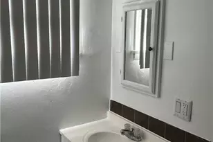 559 W 25th, San Bernardino, CA 92405 - Photo 9