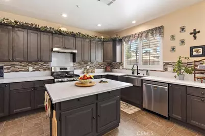15727 Virginia, Fontana, CA 92336 - Photo 15