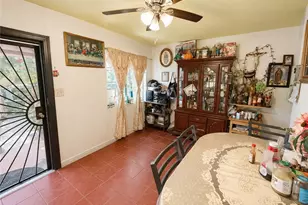 7833 Crocker, Los Angeles, CA 90003 - Photo 11