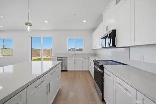 44250 Homestead St, Lancaster, CA 93535 - Photo 13