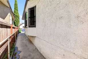 427 E 43rd St, Los Angeles, CA 90011 - Photo 11