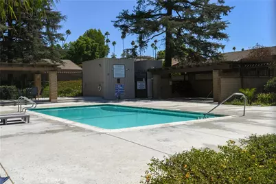 5468 Apricot Lane, Riverside, CA 92506 - Photo 23
