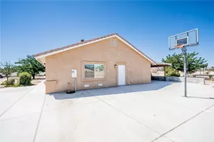 11940 Pacific, Phelan, CA 92371 - Photo 7