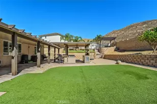 7066 Almandine Wy, Jurupa, CA 92509 - Photo 35