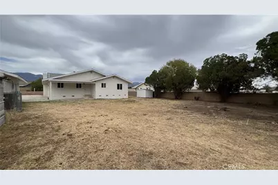 488 E Victory Avenue, Banning, CA 92220 - Photo 17