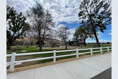 488 E Victory Avenue, Banning, CA 92220 - Photo 49
