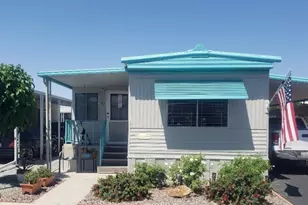 575 S Lyon Ave, Hemet, CA 92543 - Photo 1