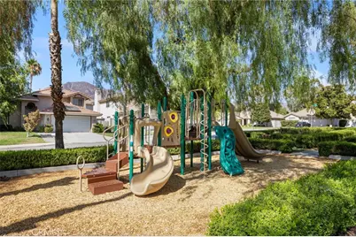 7888 Beckett Court, Highland, CA 92346 - Photo 5
