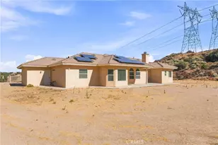 6890 Oak Hill Rd, Oak Hills, CA 92344 - Photo 33