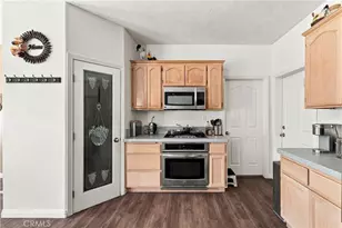 6890 Oak Hill Rd, Oak Hills, CA 92344 - Photo 15