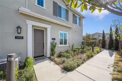 15901 Stresa, Fontana, CA 92336 - Photo 3