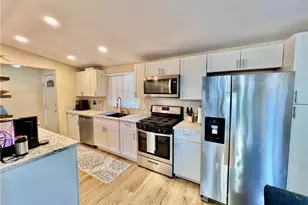 928 Blue Crest St, Corona, CA 92882 - Photo 3