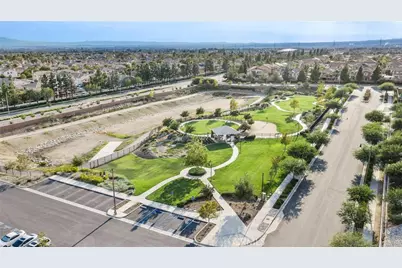 16570 Wyndham Lane ##10, Fontana, CA 92336 - Photo 29