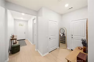 16570 Wyndham Ln, Fontana, CA 92336 - Photo 17