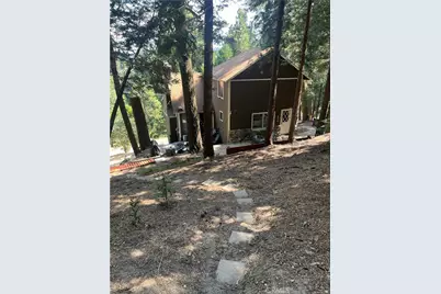 404 Mozumdar, Cedarpines Park, CA 92322 - Photo 17