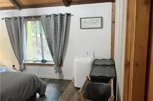 404 Mozumdar, Cedarpines Park, CA 92322 - Photo 15