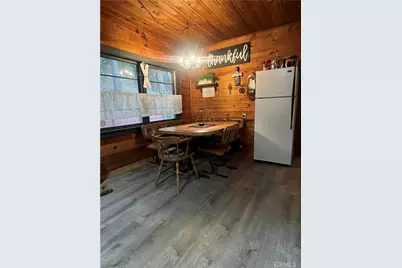 404 Mozumdar, Cedarpines Park, CA 92322 - Photo 11