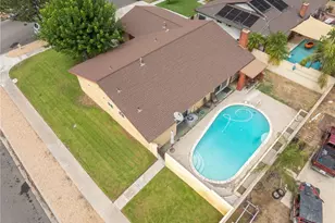 9771 Kaiser Ct, Fontana, CA 92335 - Photo 37