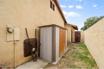 9771 Kaiser Court, Fontana, CA 92335 - Photo 33
