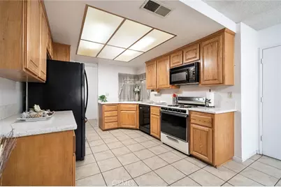 9771 Kaiser Court, Fontana, CA 92335 - Photo 11
