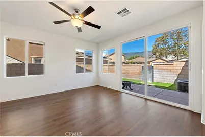 15834 Vienna, Fontana, CA 92336 - Photo 9
