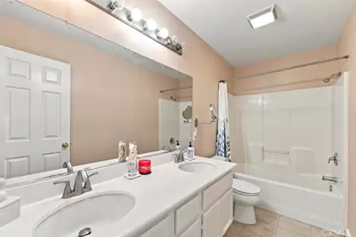 637 Avondale, Corona, CA 92879 - Photo 29
