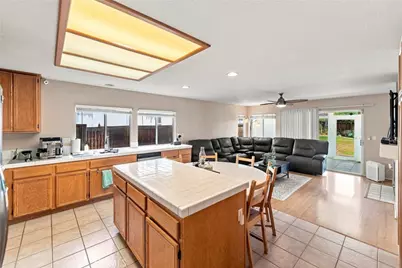 637 Avondale, Corona, CA 92879 - Photo 13