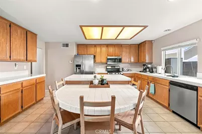 637 Avondale, Corona, CA 92879 - Photo 11