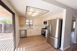 25431 Pistache Ct, Murrieta, CA 92563 - Photo 3