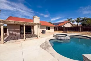 25431 Pistache Ct, Murrieta, CA 92563 - Photo 5