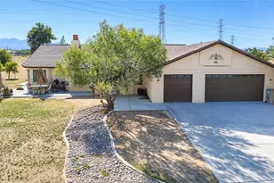 8026 Primrose Ave, Oak Hills, CA 92344 - Photo 47