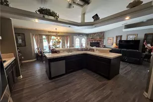 8026 Primrose Ave, Oak Hills, CA 92344 - Photo 19