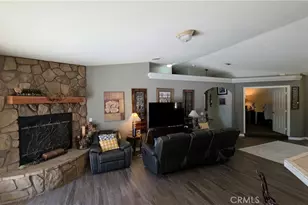 8026 Primrose Ave, Oak Hills, CA 92344 - Photo 23