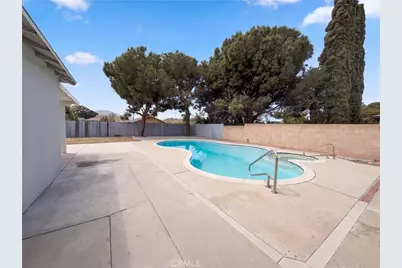 16515 Rosemary, Fontana, CA 92335 - Photo 17