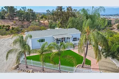 8081 Popely Pass, Corona, CA 92883 - Photo 3