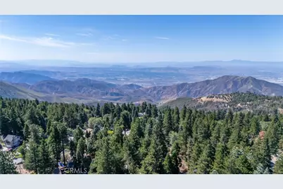 31430 Frontier, Running Springs, CA 92382 - Photo 37