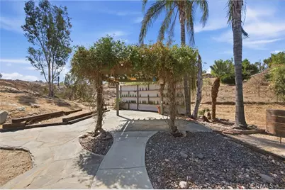 16800 Sendero Del Charro, Riverside, CA 92504 - Photo 45
