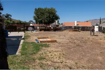 23250 Woodpecker, Moreno Valley, CA 92557 - Photo 15